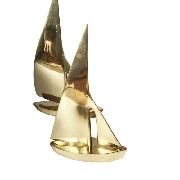 Vintage 60s Brass Sailboat Set of 2 Nautical Decor Beach Boho Brass Ocean Theme - Picture 4 of 12